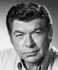 Claude Akins